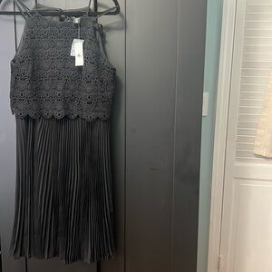 Brand new w/tags! White House Black Market Lace popover dress. Women’s S 10.